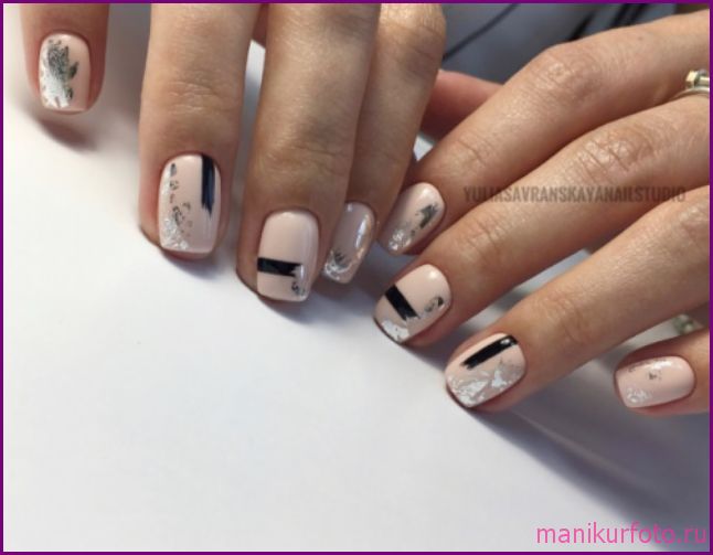 Маникюр с фольгой 2019, фото — свежая подборка