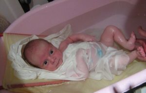 Уход за новорожденным в первый месяц жизни